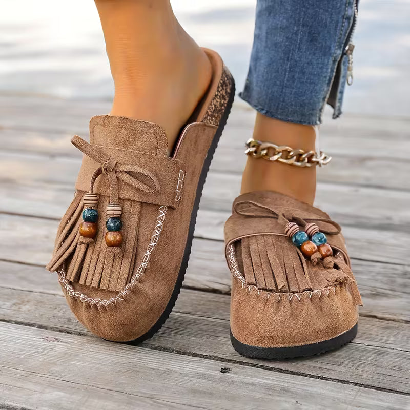 Comodi sandali estivi donna stile boho con nappe per un comfort e un look casual alla moda.