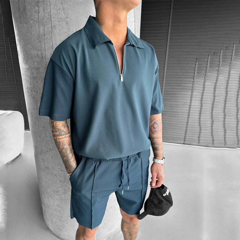 Abbigliamento tempo libero maschile, completo casual sportivo per uomo, perfetto per l'estate.