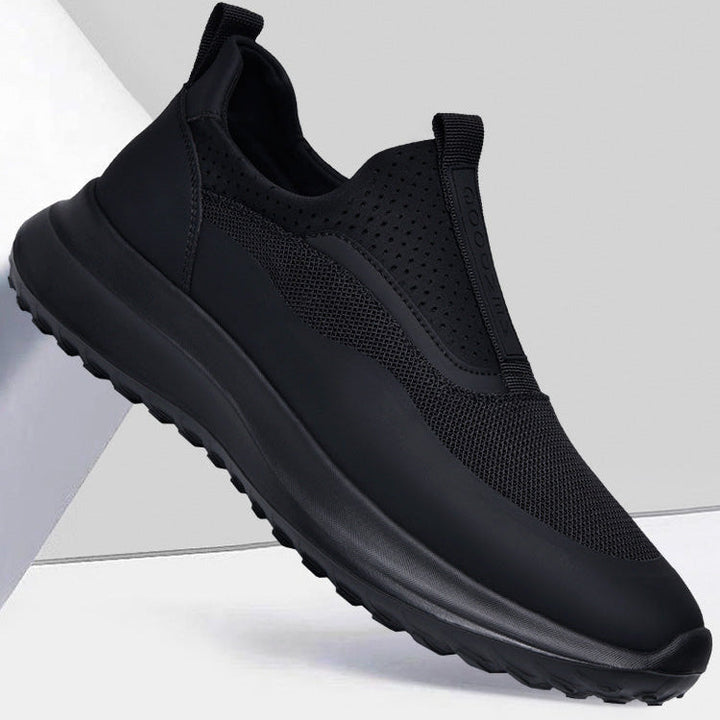 Eleganti scarpe nere da donna, antiscivolo, con supporto posturale e comfort per ogni attività quotidiana.