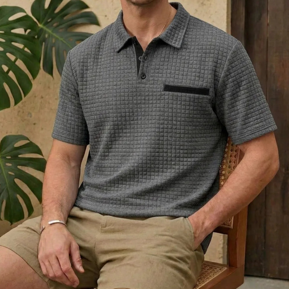 Polo uomo slim fit estiva blu navy/bianco/grigio con patchwork asimmetrico. Abbigliamento casual.