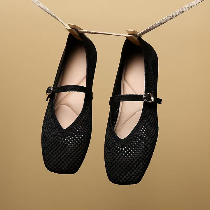 Design raffinato ballerine Mary Jane nere donna, calzature eleganti e versatili per ogni stile.