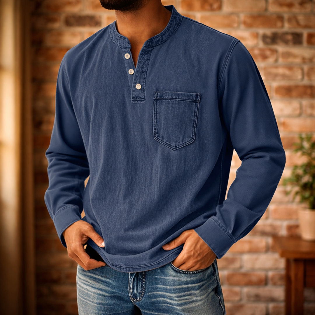 Camicia uomo casual a maniche lunghe per comfort quotidiano. Stile versatile, vestibilità regolare e bottoni.