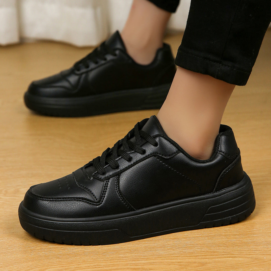Calzature uomo traspiranti per primavera e autunno, ideali per comfort tutto il giorno.