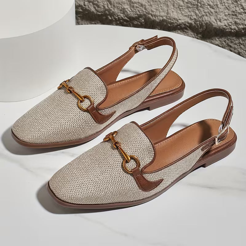 Ballerine da donna slingback bianche per comfort quotidiano. Scarpe eleganti e di moda, perfette per ogni giorno.