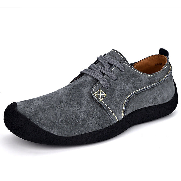 Scarpe da escursionismo uomo per outdoor, comfort e stile casual. Ideali per passeggio e attività sportive versatili.