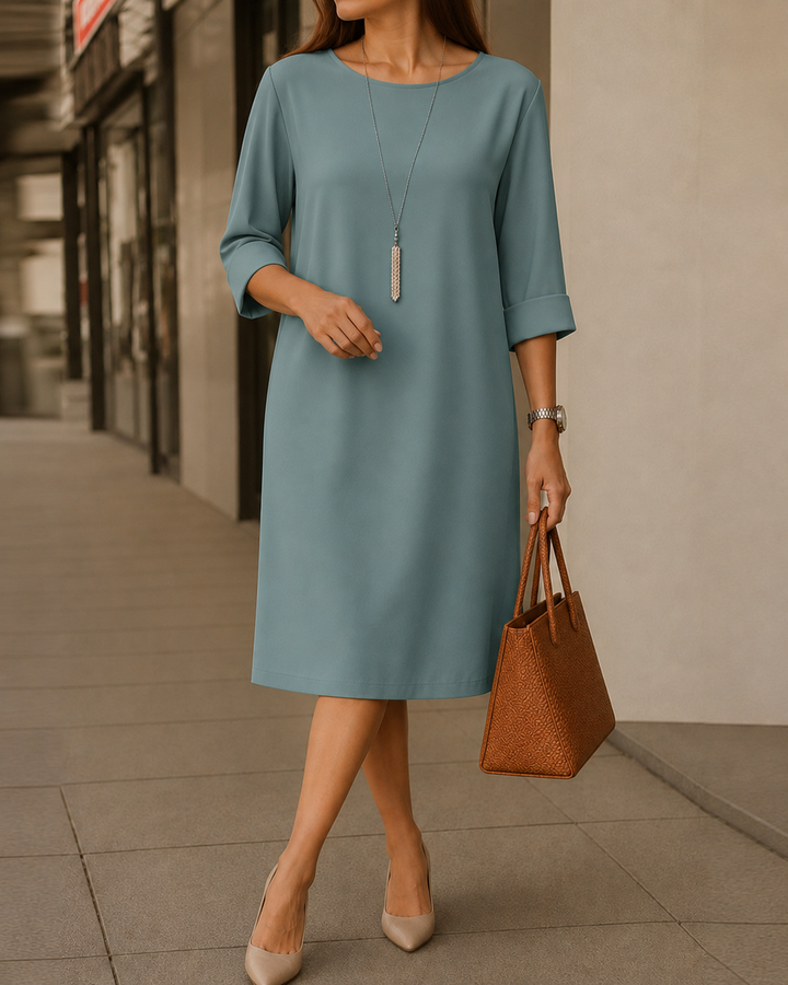 Moda donna: tunica comoda con tasche pratiche. Stile versatile, ideale per la primavera/estate.
