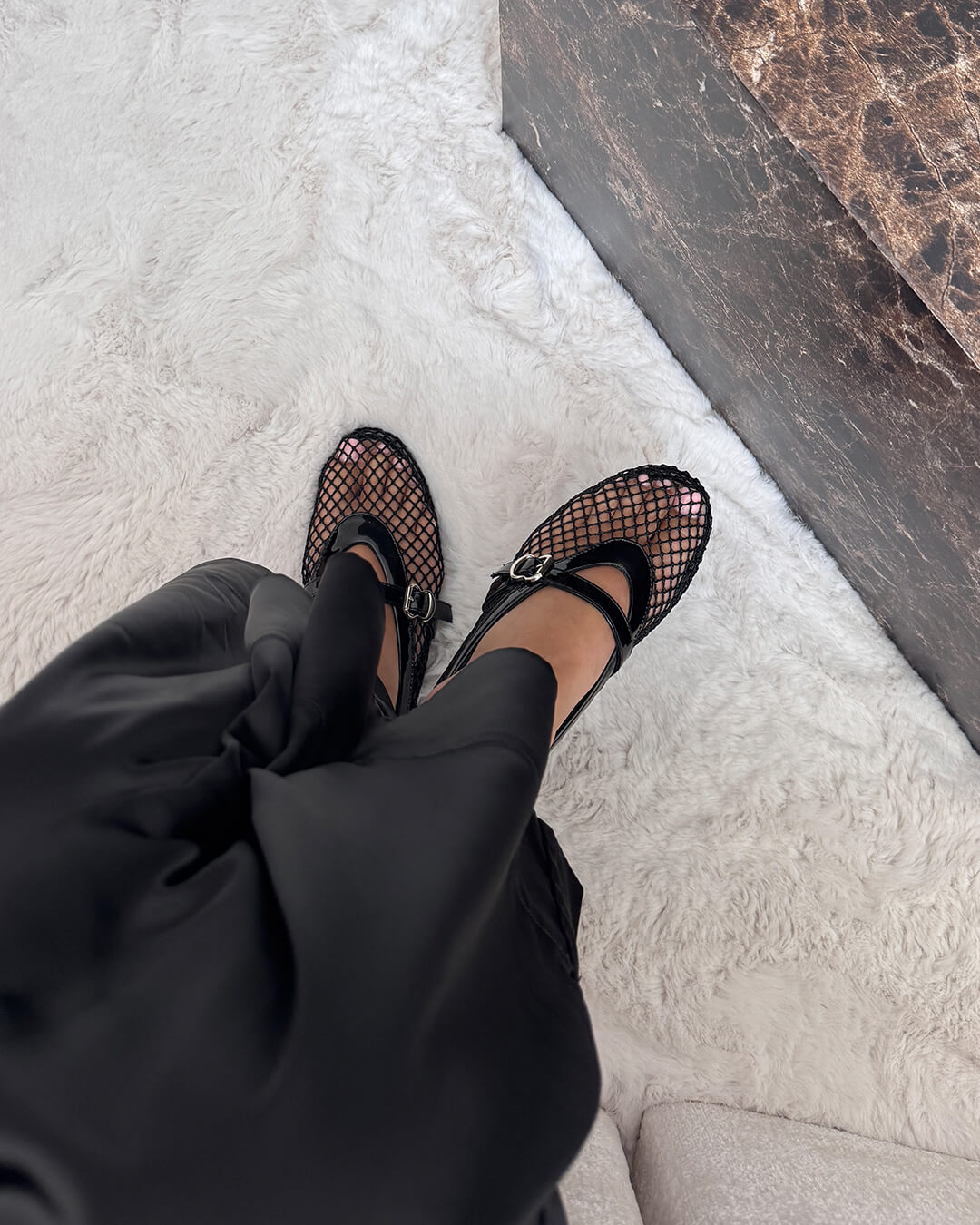 Ballerine da donna con tomaia in mesh traspirante. Design elegante e leggero per comfort tutto il giorno.