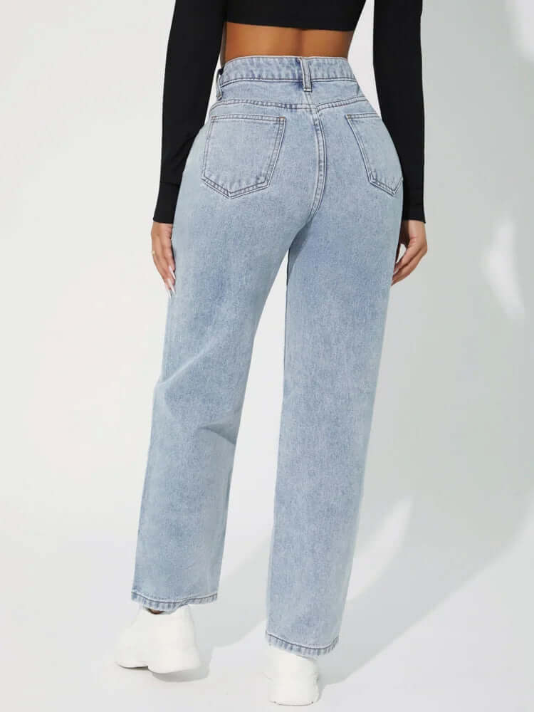 Jeans donna vita alta gamba dritta con zip. Un capo essenziale per un look casual alla moda ogni giorno.