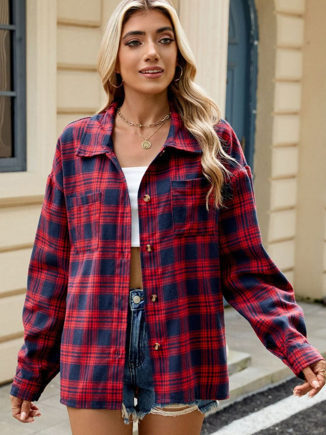 Camicia a quadri donna, maniche lunghe, versatile con bottoni, adatta per moda autunnale e invernale.