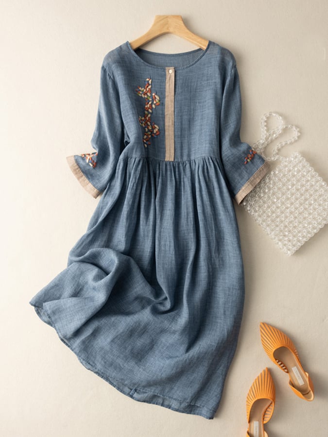 Abito donna estivo ricamato, perfetto per giornate casual o serate eleganti. Design etnico in cotone morbido.