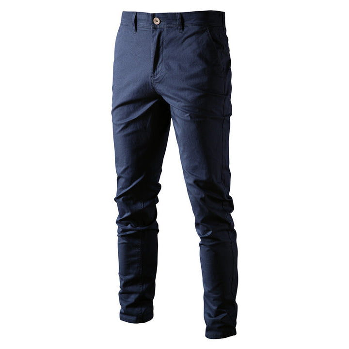 Zip frontale su pantaloni uomo rinforzati, gamba dritta. Vita media per un look moderno streetwear e comfort.