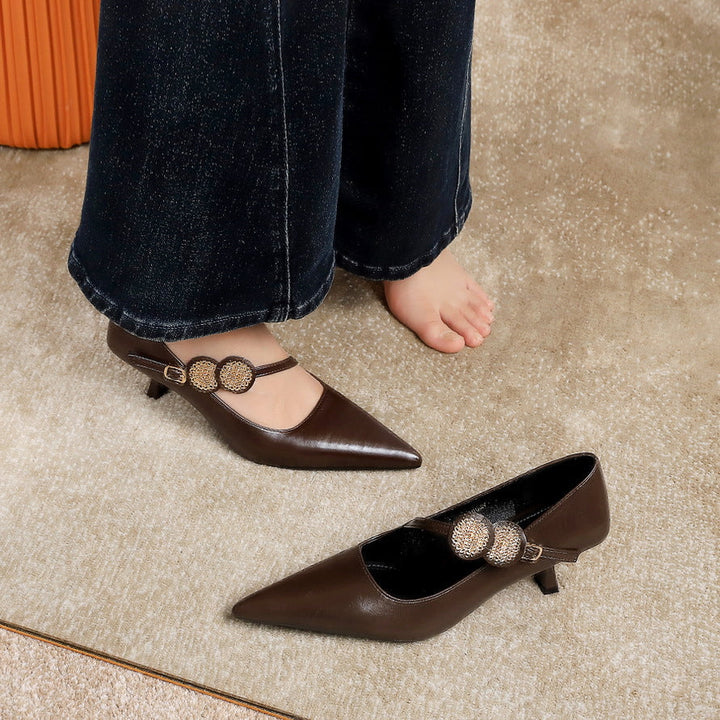 Chic décolleté donna con tacco a spillo, cinturino regolabile e punta elegante, scarpe da cerimonia.