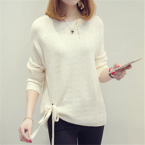 Moda donna: maglione girocollo oversize, versatile per creare outfit casual alla moda.