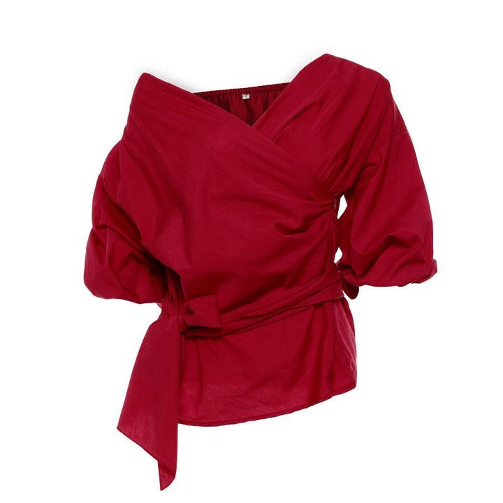 Camicetta donna estiva a manica lunga, leggera ed elegante. Perfetta per ogni occasione primaverile.