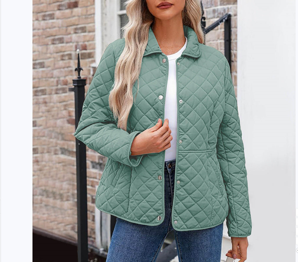 Elegante giacca donna trapuntata con collo rever, per un look autunnale e invernale caldo e comodo.
