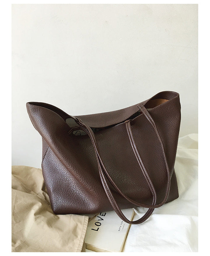 Elegante borsa tote donna, un accessorio spazioso per ogni occasione, in pelle sintetica.