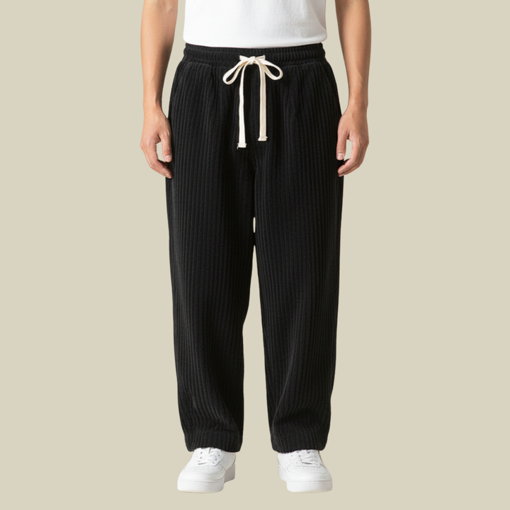 Morbidi pantaloni uomo casual in velluto a coste, vita elastica per un comfort eccezionale e tasche.