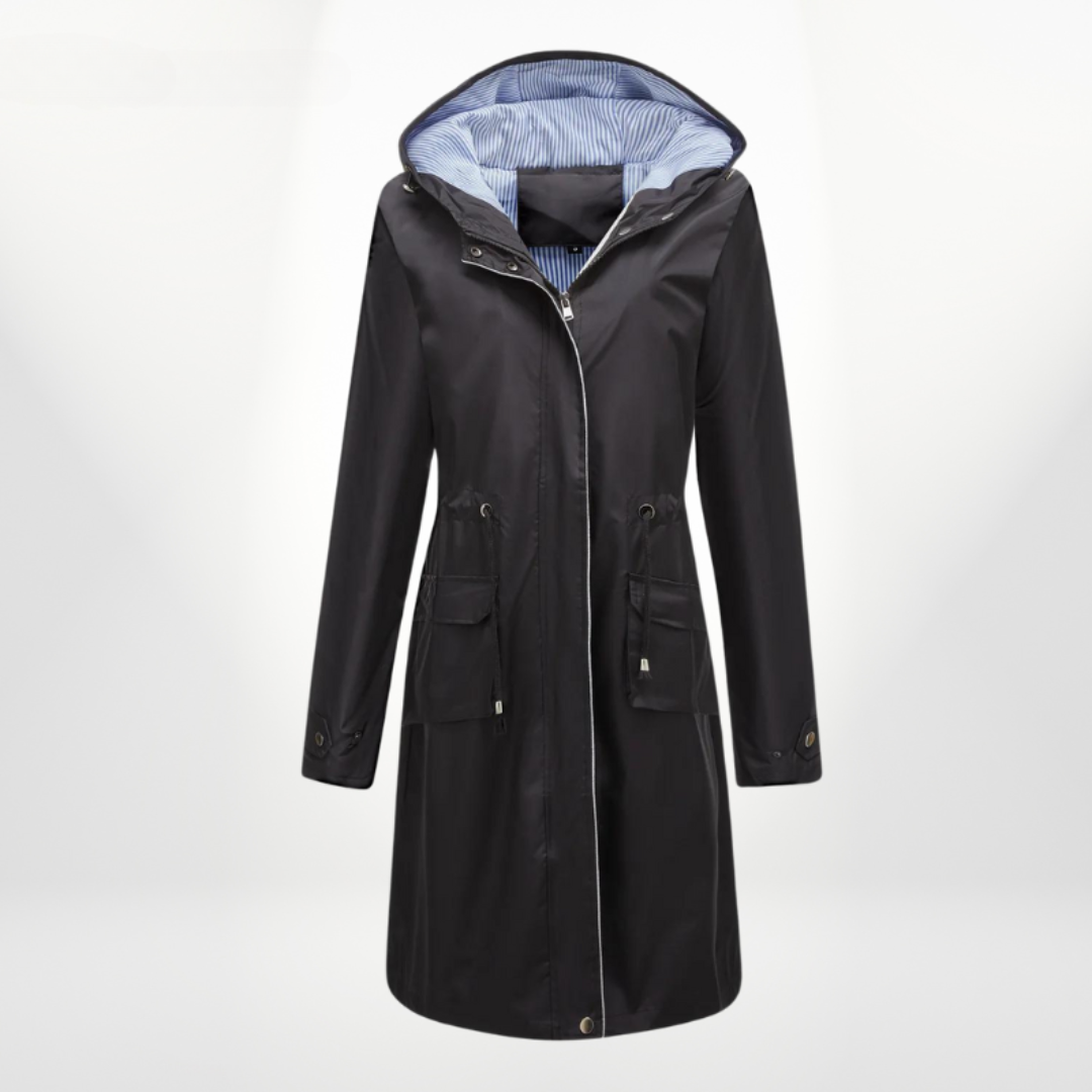 Trench donna con cappuccio per eleganza protetta, essenziale per la moda primavera autunno.