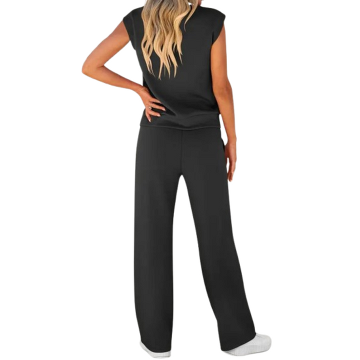 Coordinato donna Comfy Chic: Set 2 pezzi morbido e versatile per un look rilassato ma raffinato.