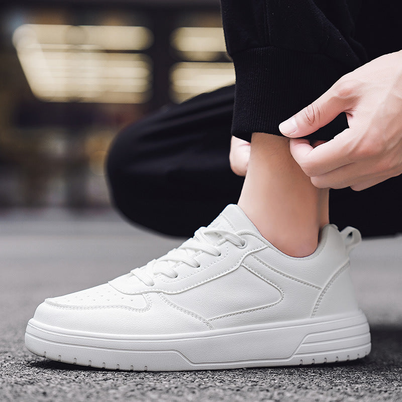 Scarpe sportive uomo traspiranti con lacci, ideali per passeggio e comfort quotidiano.