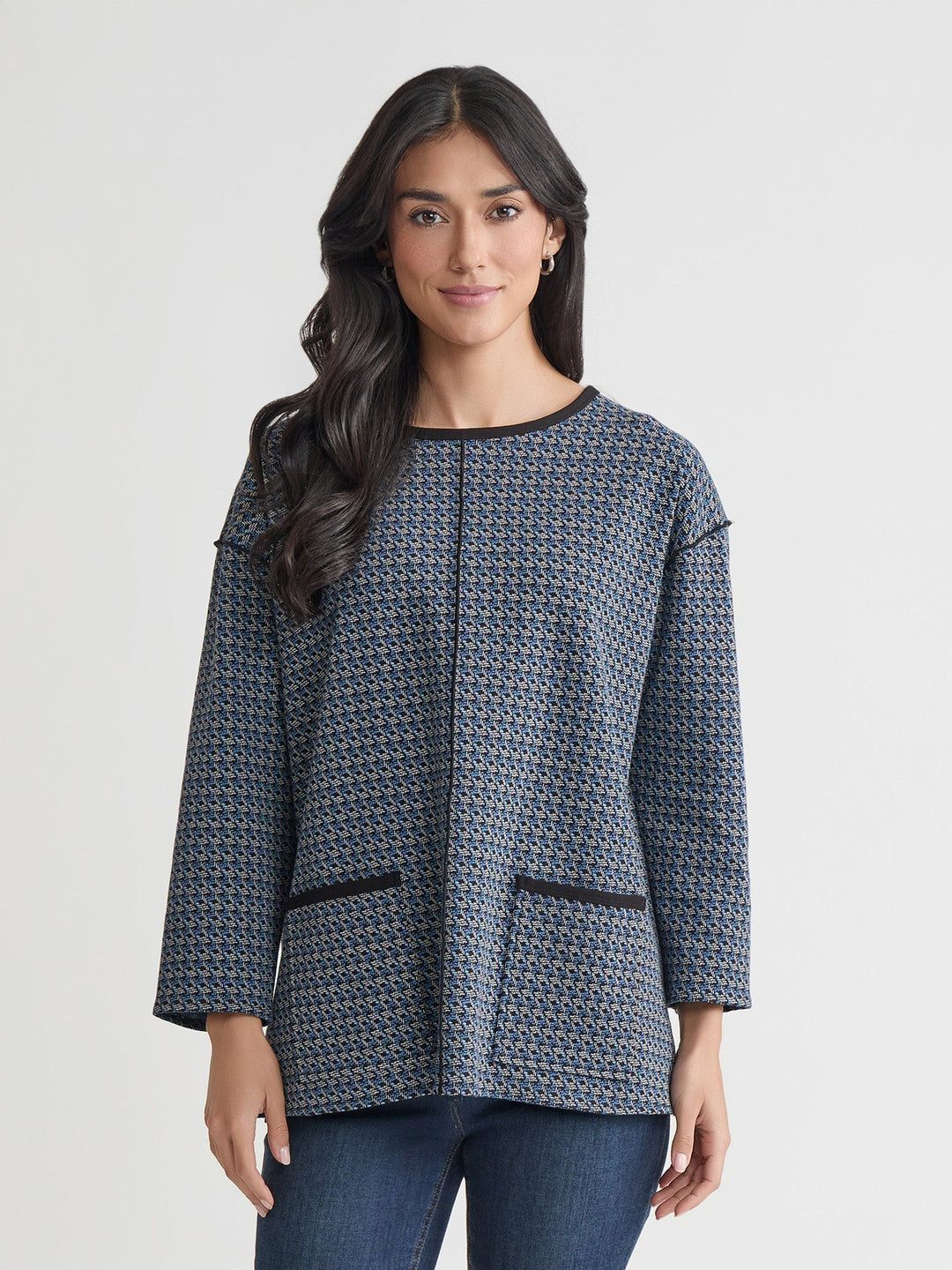 Maglia donna girocollo a maniche lunghe blu grigio per stile quotidiano e comfort. Top casual e versatile.