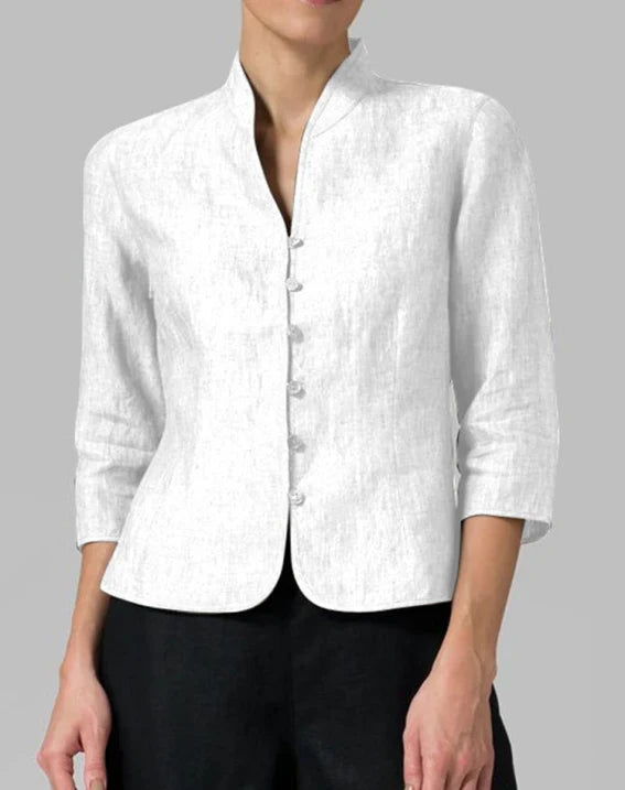 Camicetta donna blu, top versatile con colletto alto, ideale per un look elegante e confortevole.