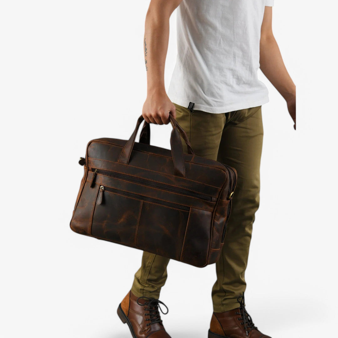 Borsa marrone elegante multiscomparto con tracolla, perfetta per organizzazione ufficio.