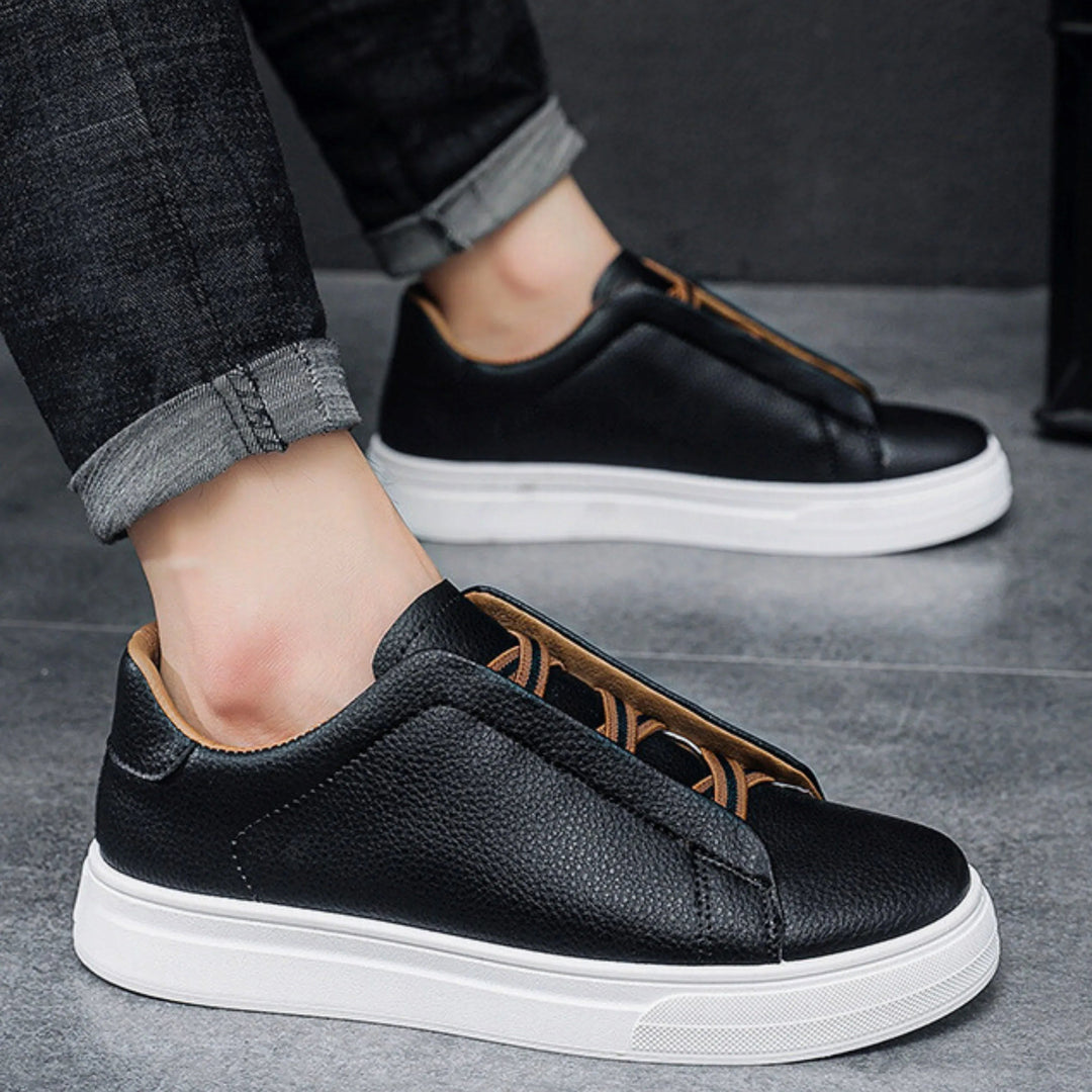 Sneakers uomo slip-on versatili per ogni giorno. Scarpe casual eleganti che offrono comfort duraturo e stile impeccabile.