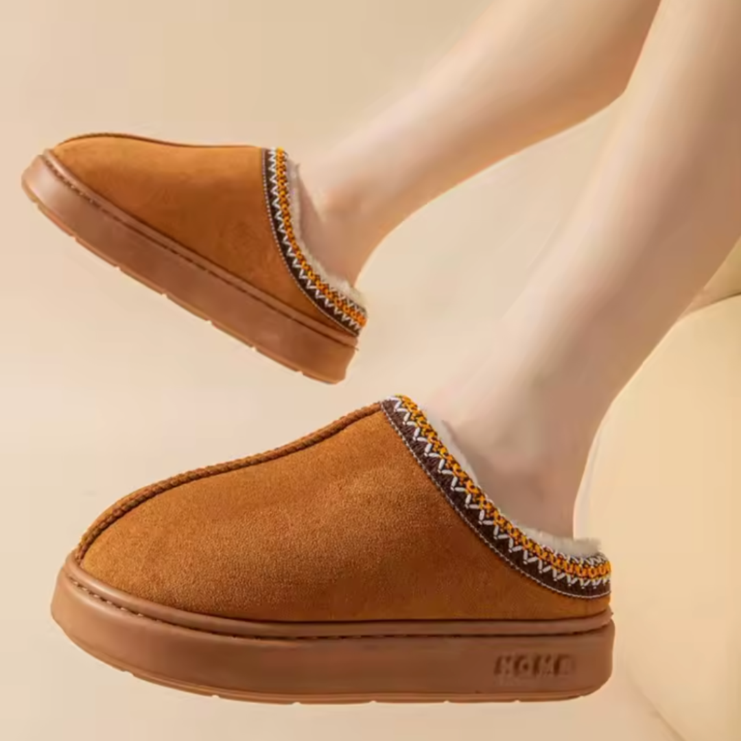 Sandali donna eleganti con dettagli gioiello e cinturino sottile, perfetti per cerimonie, serate estive e stile raffinato.