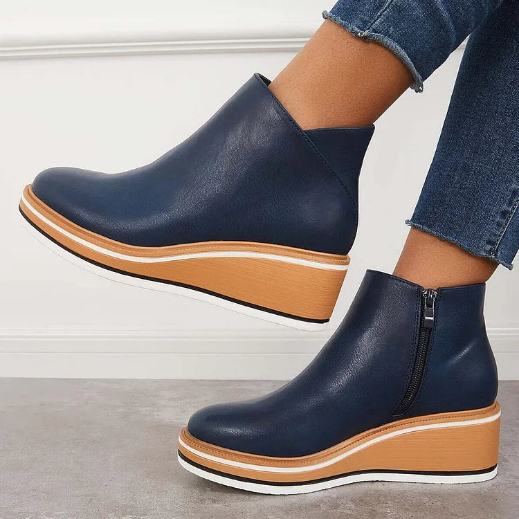 Stivali donna in suede grigio scuro, caldi e comodi, ideali per l'inverno con stile.