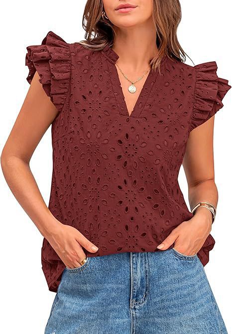 Blusa donna chic con scollo a V, dettaglio ricamo Sangallo e volant. Stile versatile primavera.