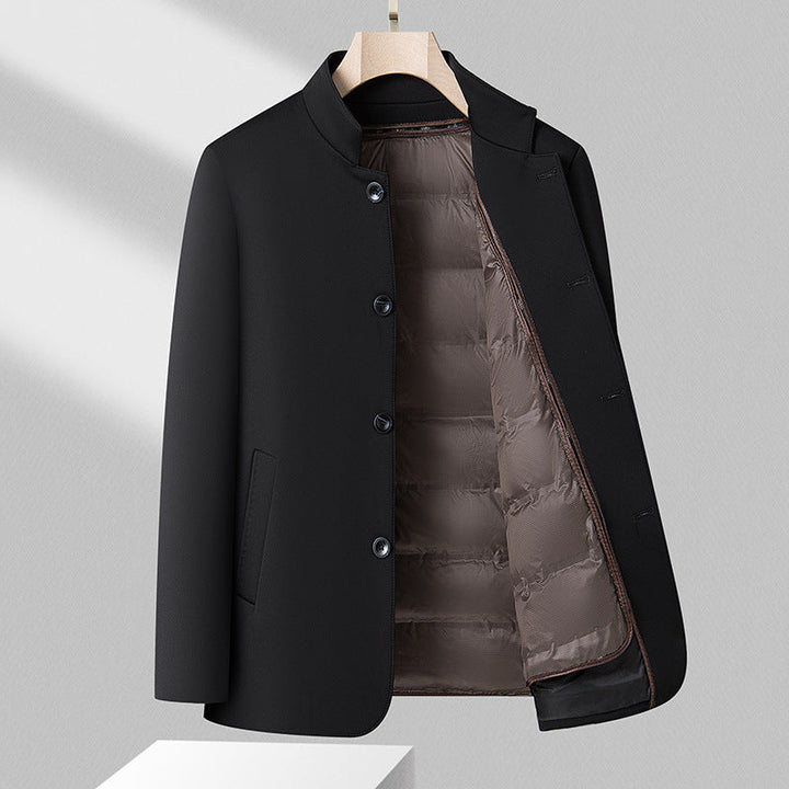 Giacca uomo nera elegante, vista frontale. Fodera staccabile. Ideale per un look sofisticato e abbigliamento maschile.