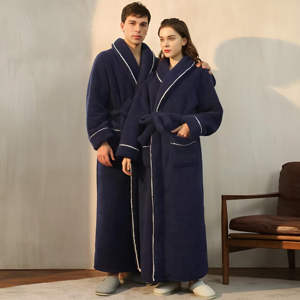 Accappatoio unisex sherpa pile morbido e caldo con cintura, perfetto per relax a casa.
