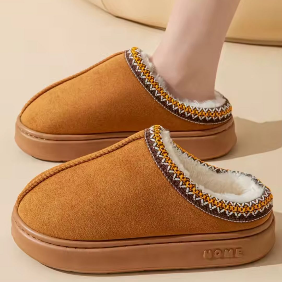 Sandali donna con zeppa bassa, design ergonomico, supporto arco plantare, perfetti per comfort e passeggio quotidiano.