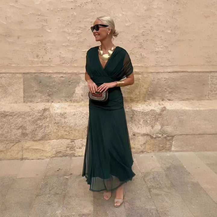 Vestito da sera aderente donna, nero, con maniche velate, ideale per eventi formali e party.