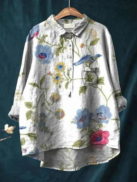 Blusa donna a fiori, un capo essenziale per un outfit primaverile estivo versatile.