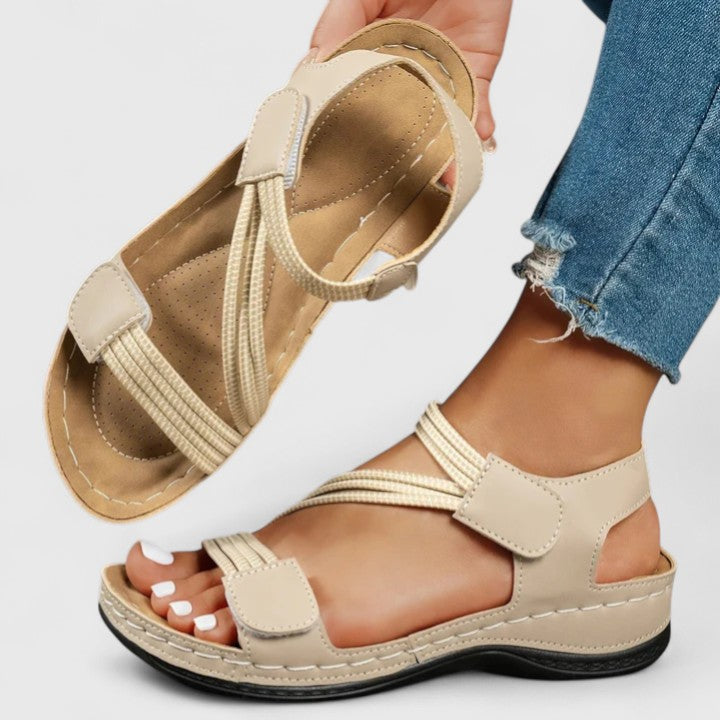 Suola ergonomica sandali ortopedici donna, ammortizzazione avanzata per benessere e comfort ad ogni passo.