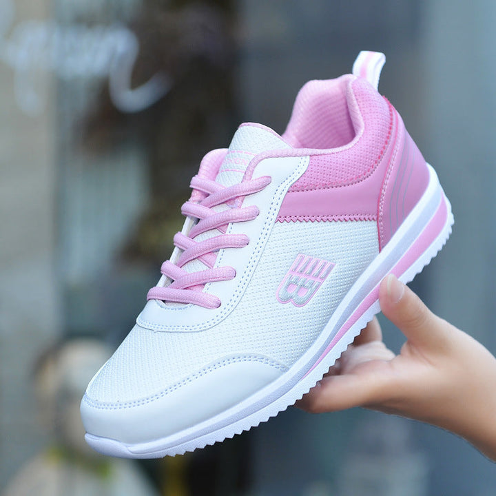 Sneakers donna alla moda con lacci, leggere e confortevoli, perfette per look casual e uso quotidiano.