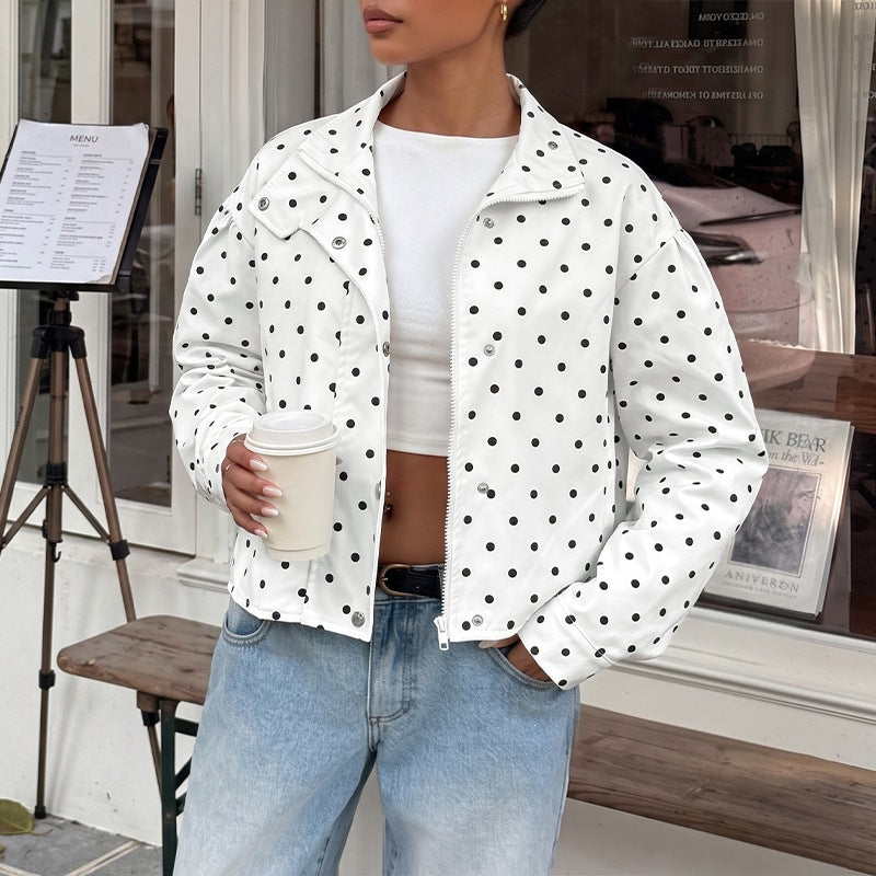 Cappotto donna a pois casual leggero, perfetto per la mezza stagione. Stile rilassato per primavera/autunno.