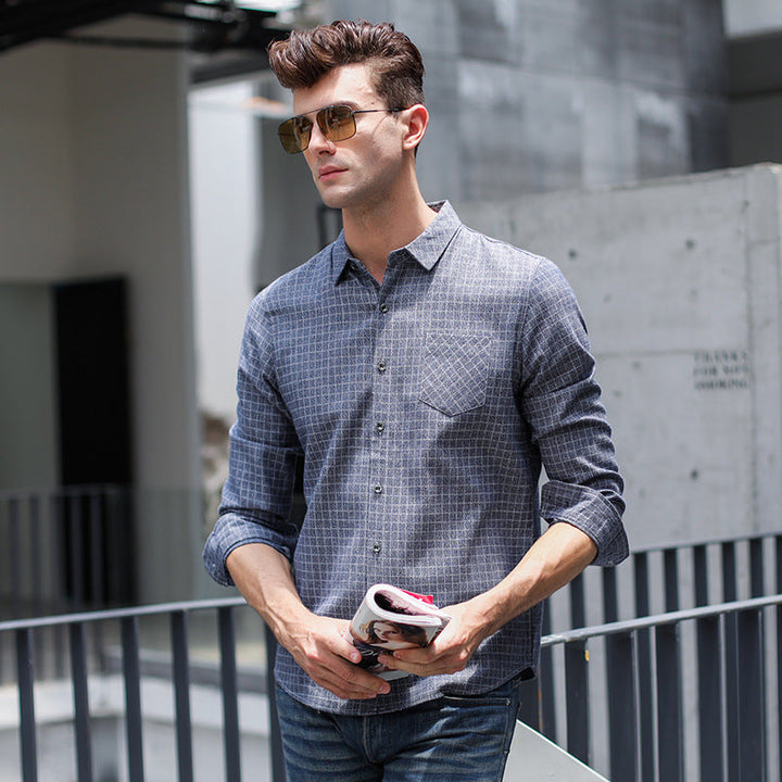 Camicia a quadri da uomo, vestibilità dritta e maniche lunghe, con collo a revers. Ideale per un comfort quotidiano versatile.