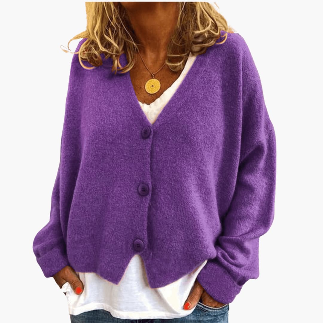 Abbigliamento femminile: cardigan con bottoni, morbido e perfetto per ogni outfit.