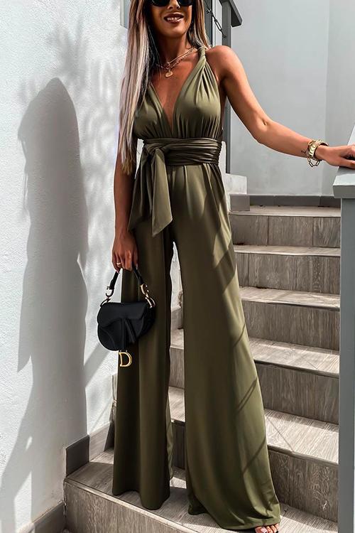 Salopette da donna con scollo a V e gamba larga in rosa, nero o verde. Un capo monopezzo versatile, casual ed elegante.