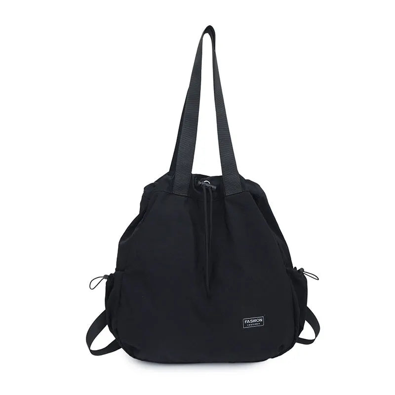 Zaino donna convertibile leggero in nylon, trasformabile in borsa a spalla. Ideale per viaggio e uso quotidiano.