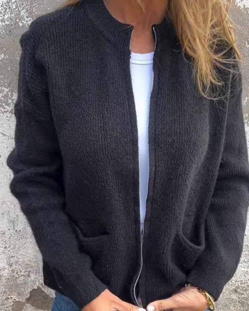 Cardigan donna oversize, ideale per uno stile casual chic. Abbigliamento femminile leggero per autunno/primavera.
