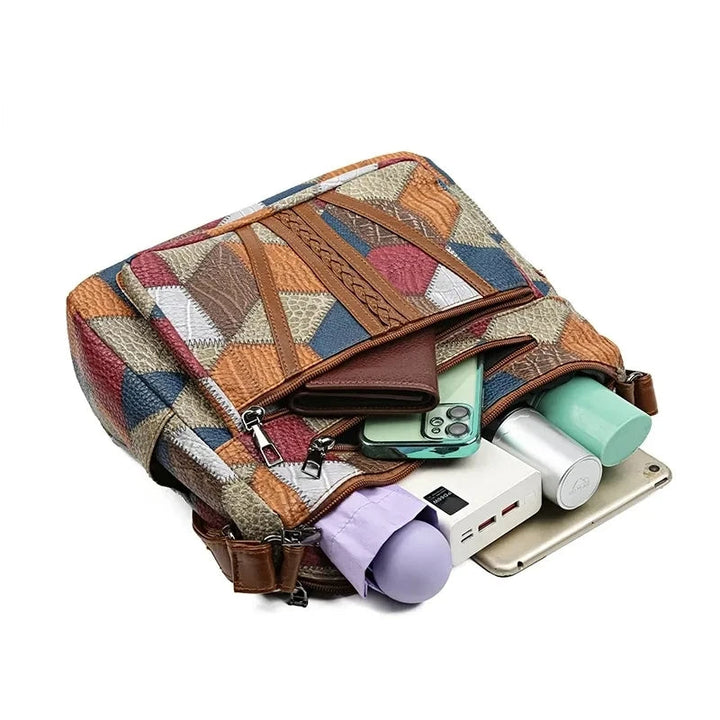 Borsa donna classica in effetto pelle, accessorio elegante e resistente per completare ogni outfit.