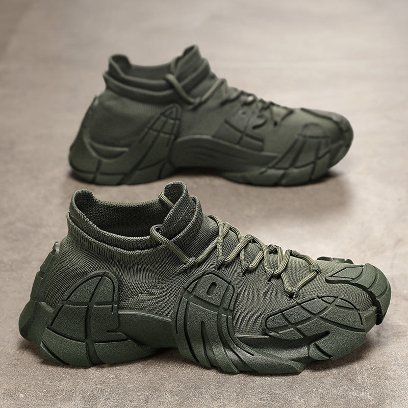 Scarpe sportive uomo comode e leggere, ottime come sneakers casual per ogni giorno.