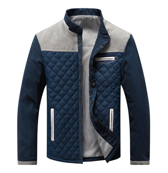 Cardigan uomo slim fit patchwork con bottoni, giaccone leggero per autunno. Stile moda maschile casual.