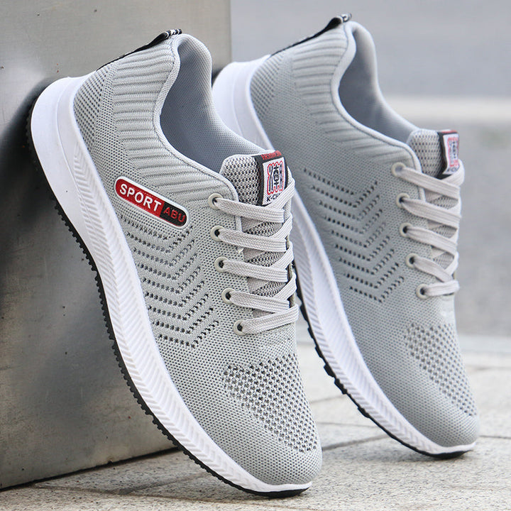 Scarpe da uomo sportive per corsa, leggere e antiscivolo, offrono supporto e comfort su ogni terreno.