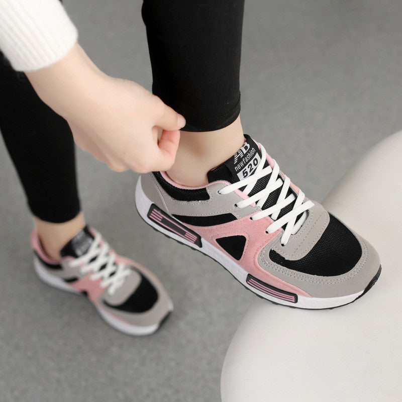 Sneakers donna moda, scarpe leggere e traspiranti con lacci, perfette per un look quotidiano comodo e alla moda.