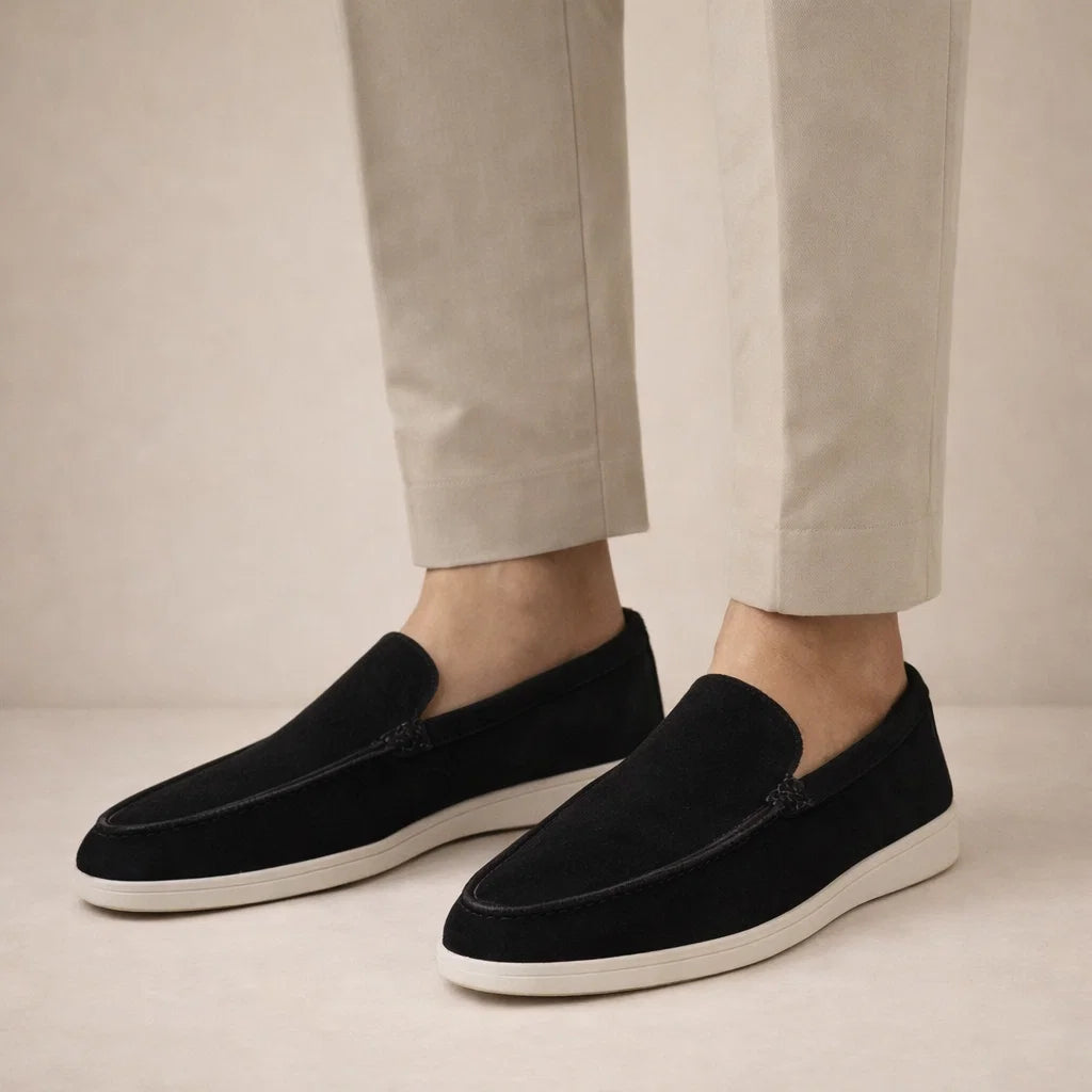 Mocassini uomo slip-on facili da indossare, scarpe casual comode e versatili per un look primaverile impeccabile.
